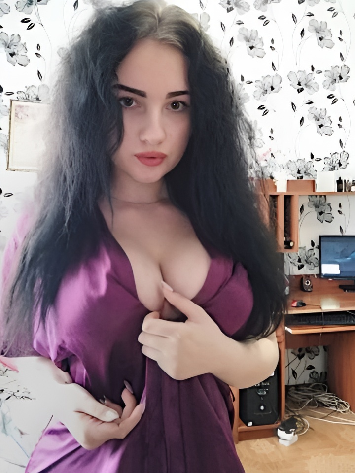 Кристина привлекальеная девушка из Кольчугино цена от 1500 руб