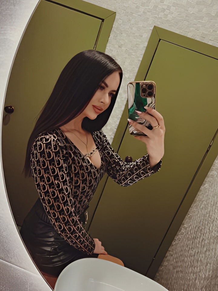 Юлия привлекальеная девушка из Кольчугино цена от 10000 руб