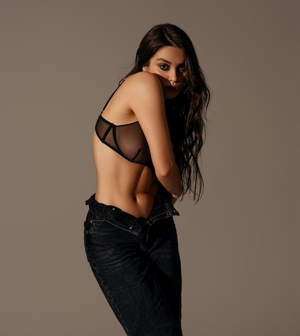 Алина привлекальеная девушка из Кольчугино цена от 7000 руб