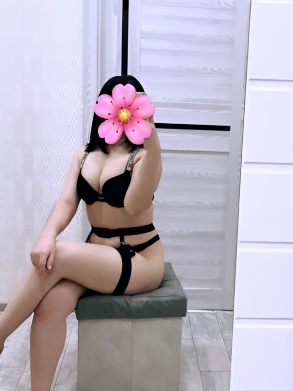 Дина привлекательная девушка из Кольчугино цена от 2500 руб