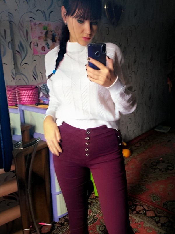 Стефания привлекательная девушка из Кольчугино цена от 1500 руб