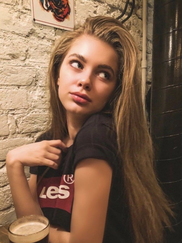 Оля привлекательная девушка из Кольчугино цена от 3000 руб