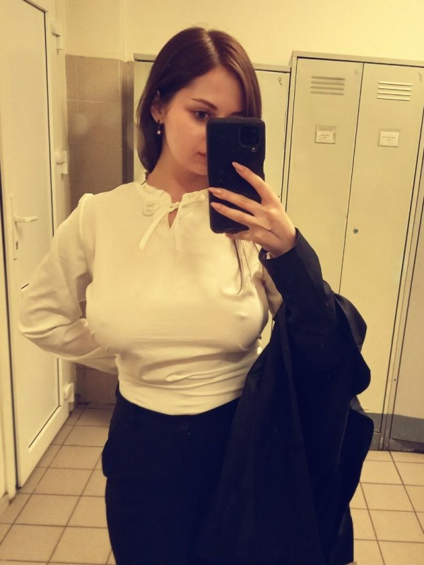 Снежана привлекательная девушка из Кольчугино цена от 3000 руб